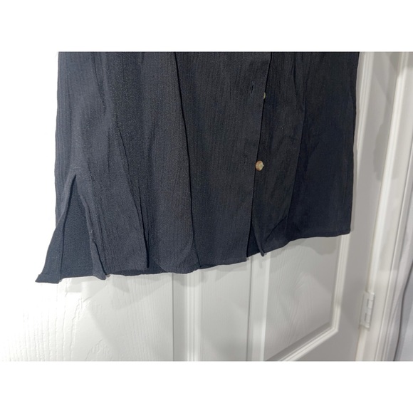 Black Buttoned down blouse - Picture 3 of 4